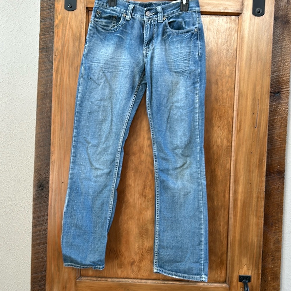 Light wash blue jeans. 1897, 29x32 straight leg